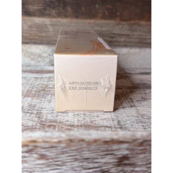 4 In Look Ginseng Essence Anti-Wrinkle Skincare 120 ml / 4.05 fl oz | Gift Idea - Picture 2 of 5